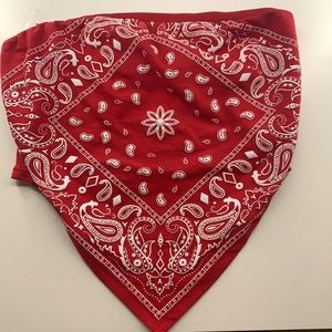bandanna top